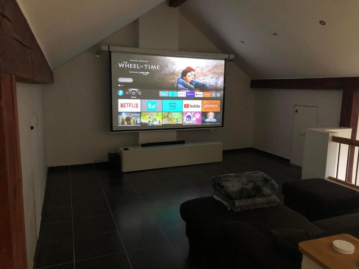 Cozy 120M² Apartment With 3 Bedrooms And 1 Home Cinema Useldange 外观 照片