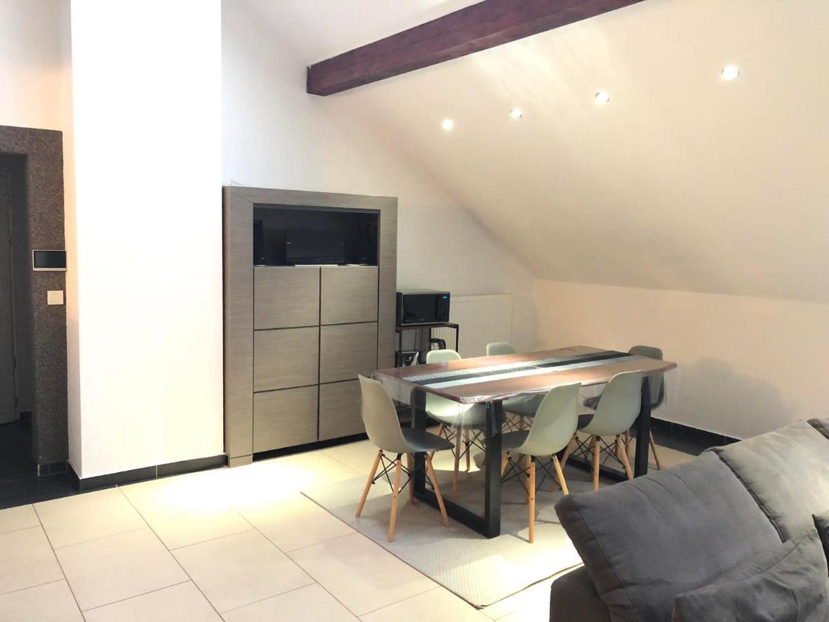 Cozy 120M² Apartment With 3 Bedrooms And 1 Home Cinema Useldange 外观 照片